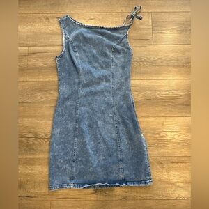Forever 21 One-Shoulder Washed Denim Mini Dress - Blue